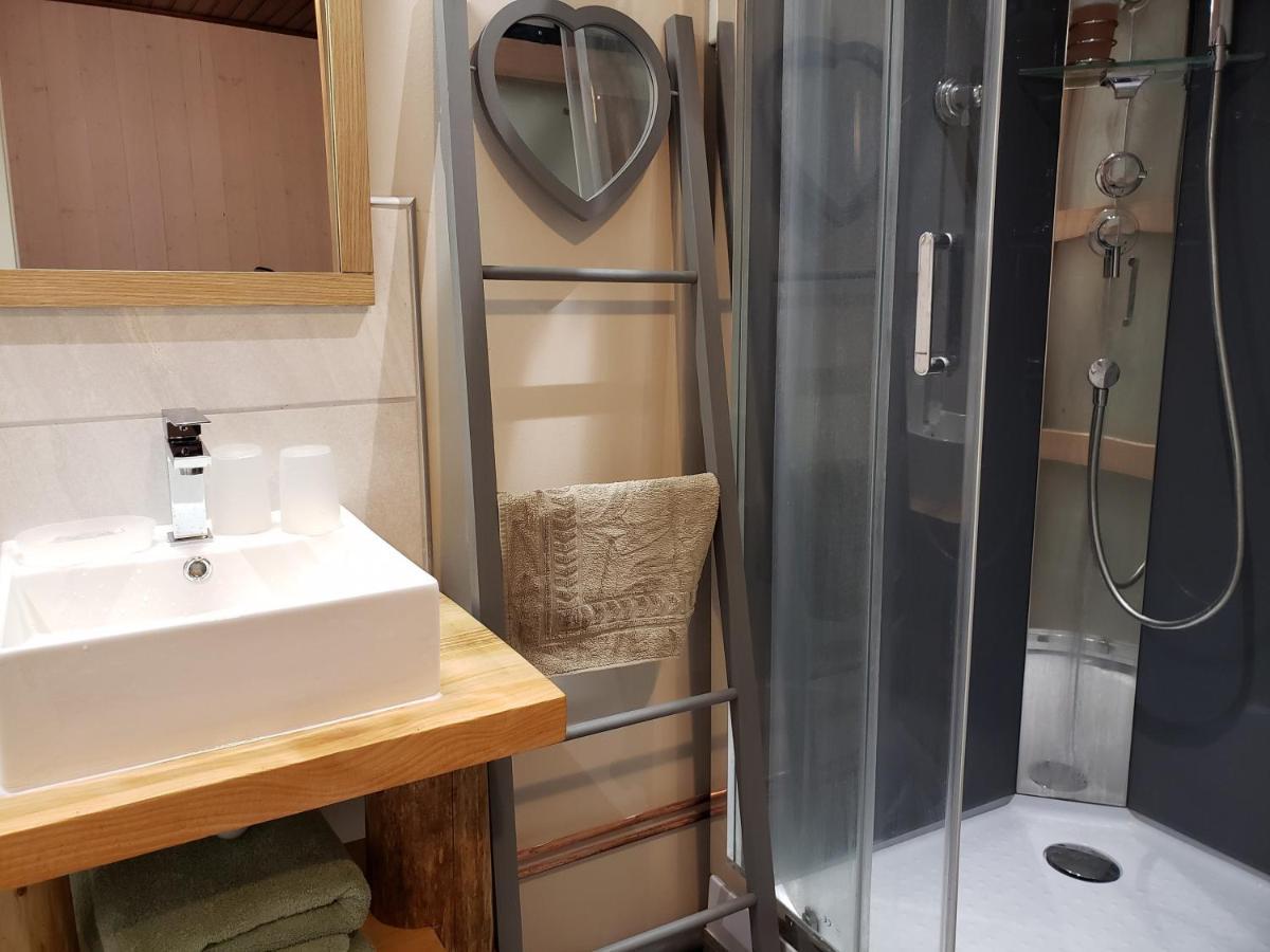 Auberge La Bergerie سانت-ماري-دي-كامبان المظهر الخارجي الصورة