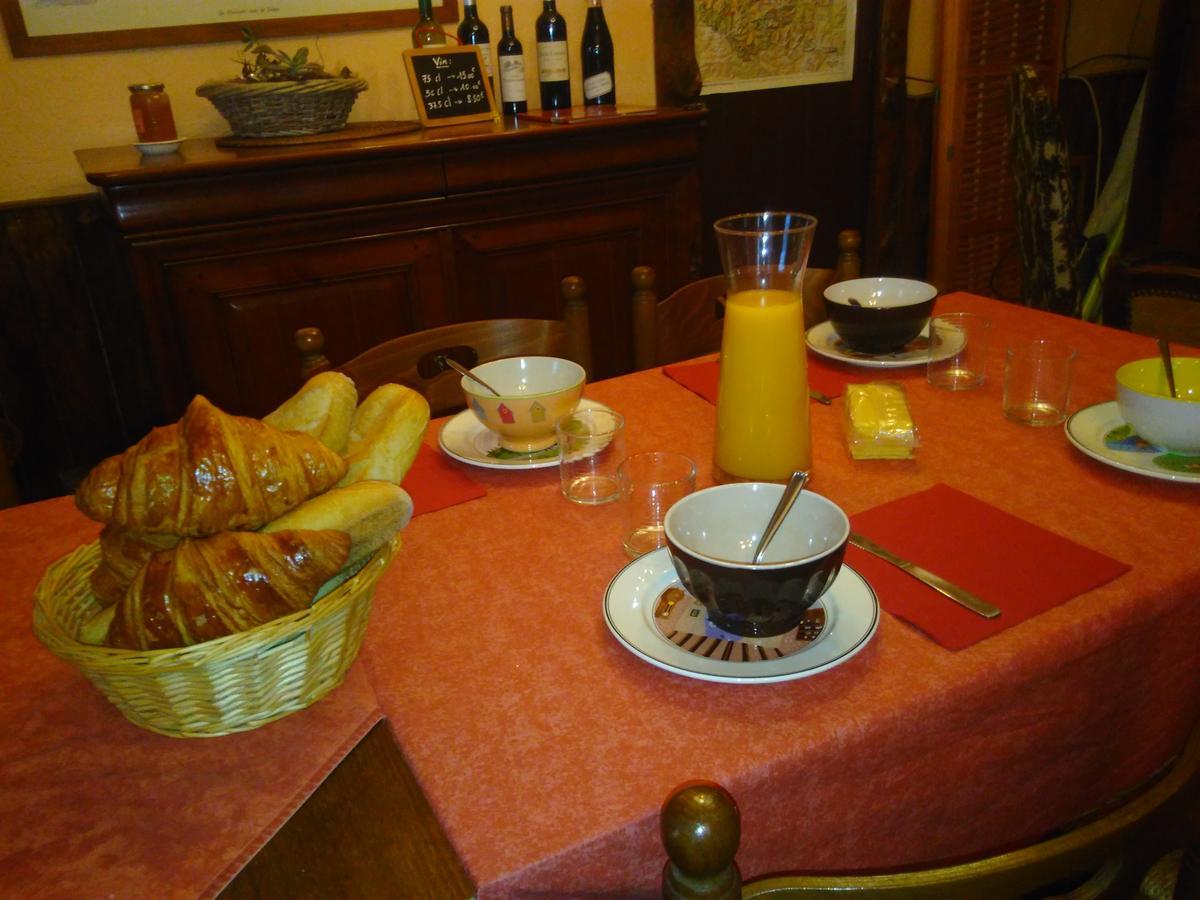 Auberge La Bergerie سانت-ماري-دي-كامبان المظهر الخارجي الصورة